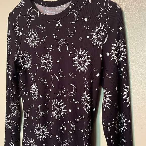 NOBO long sleeve black and white sun and moon shirt, stretchy, great quality - Picture 3 of 7